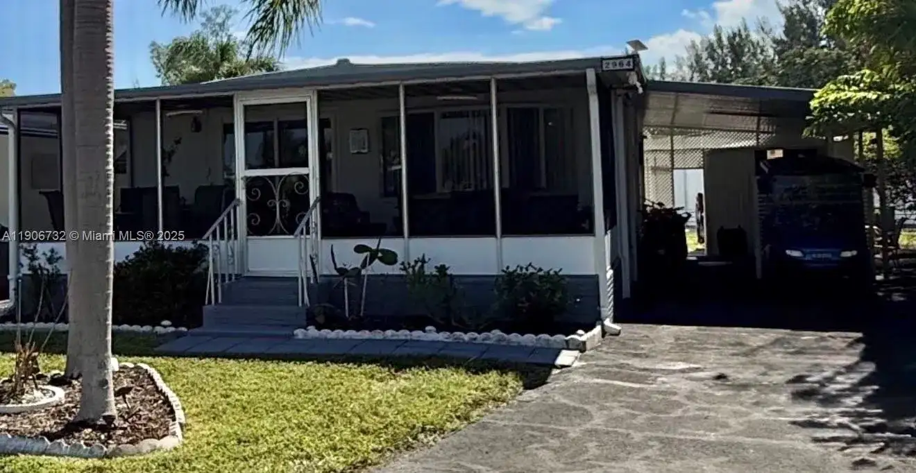 2964 Harbor Ln, Fort Lauderdale FL 33312 photo 2