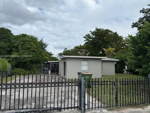 445 Opa Locka Blvd, North Miami FL 33168 photo 5