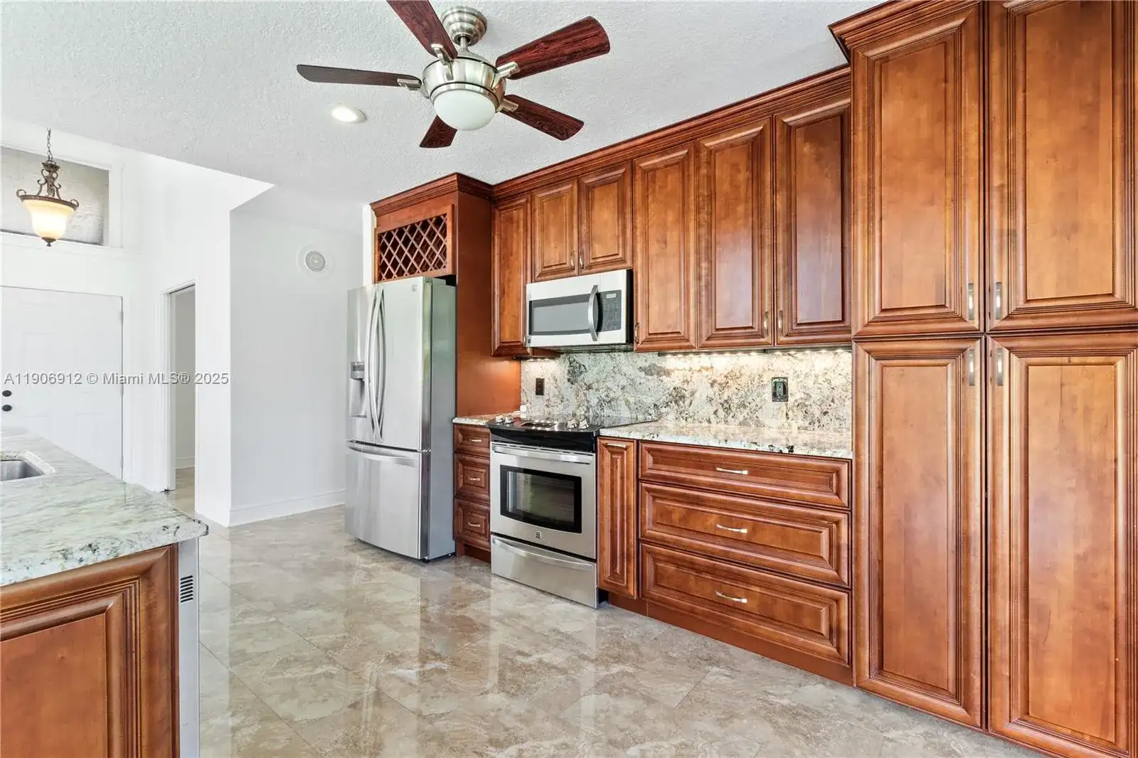21344 S Escondido Way S, Boca Raton FL 33433 photo 3