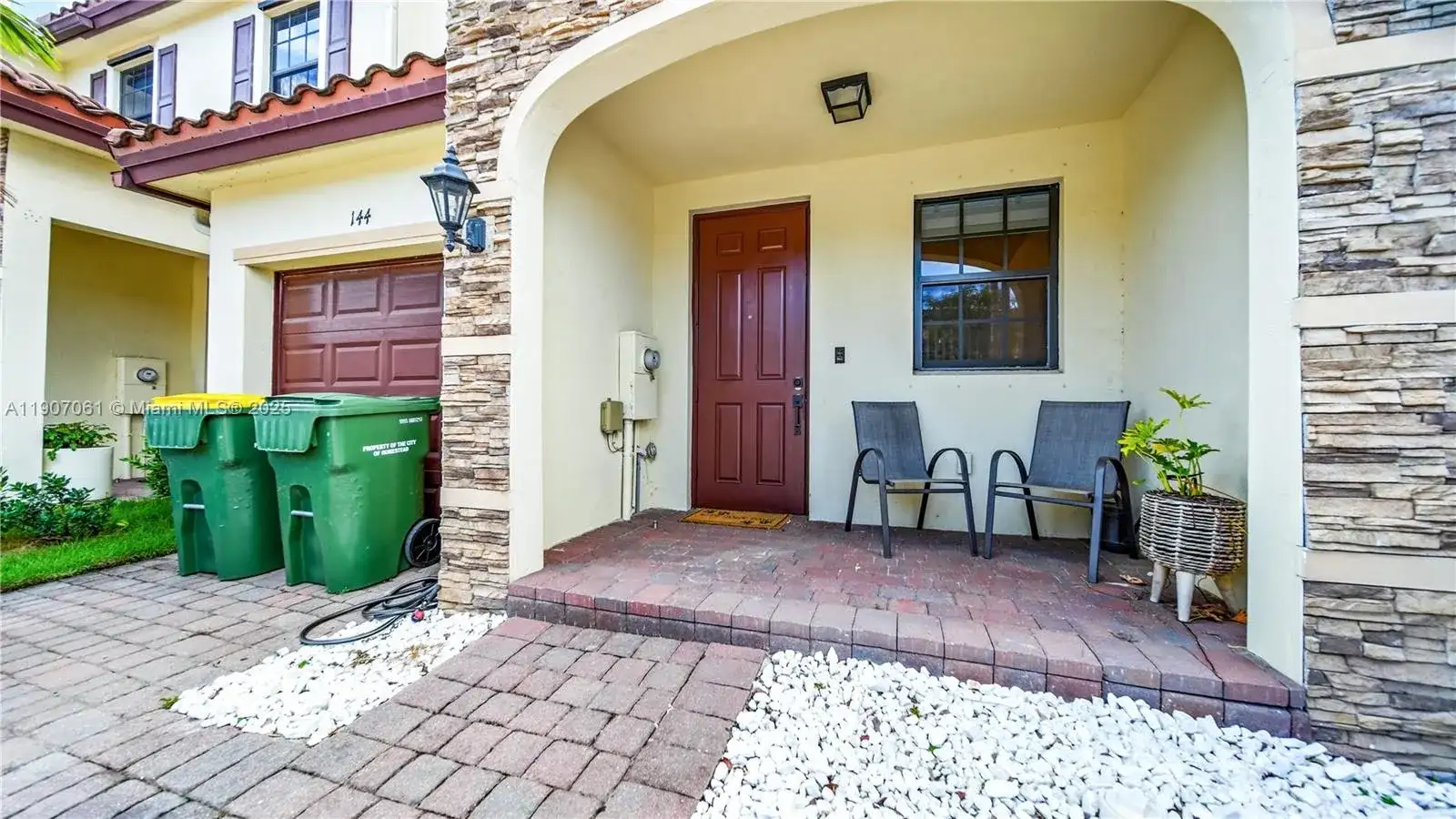 144 SE 34th Ave, Homestead FL 33033 photo 2