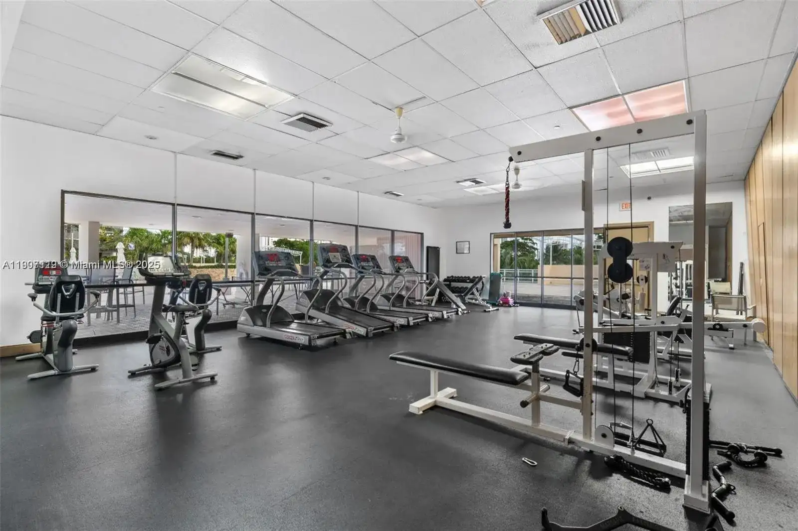 20379 W Country Club Dr # 737, Aventura FL 33180 photo 5