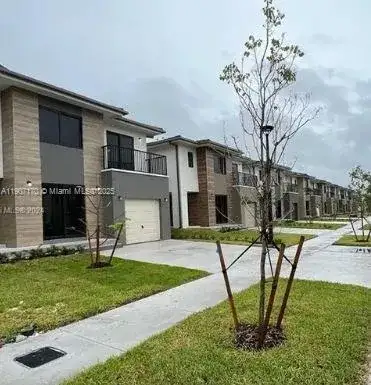 1167 NW 2nd St, Florida City FL 33034 photo 3