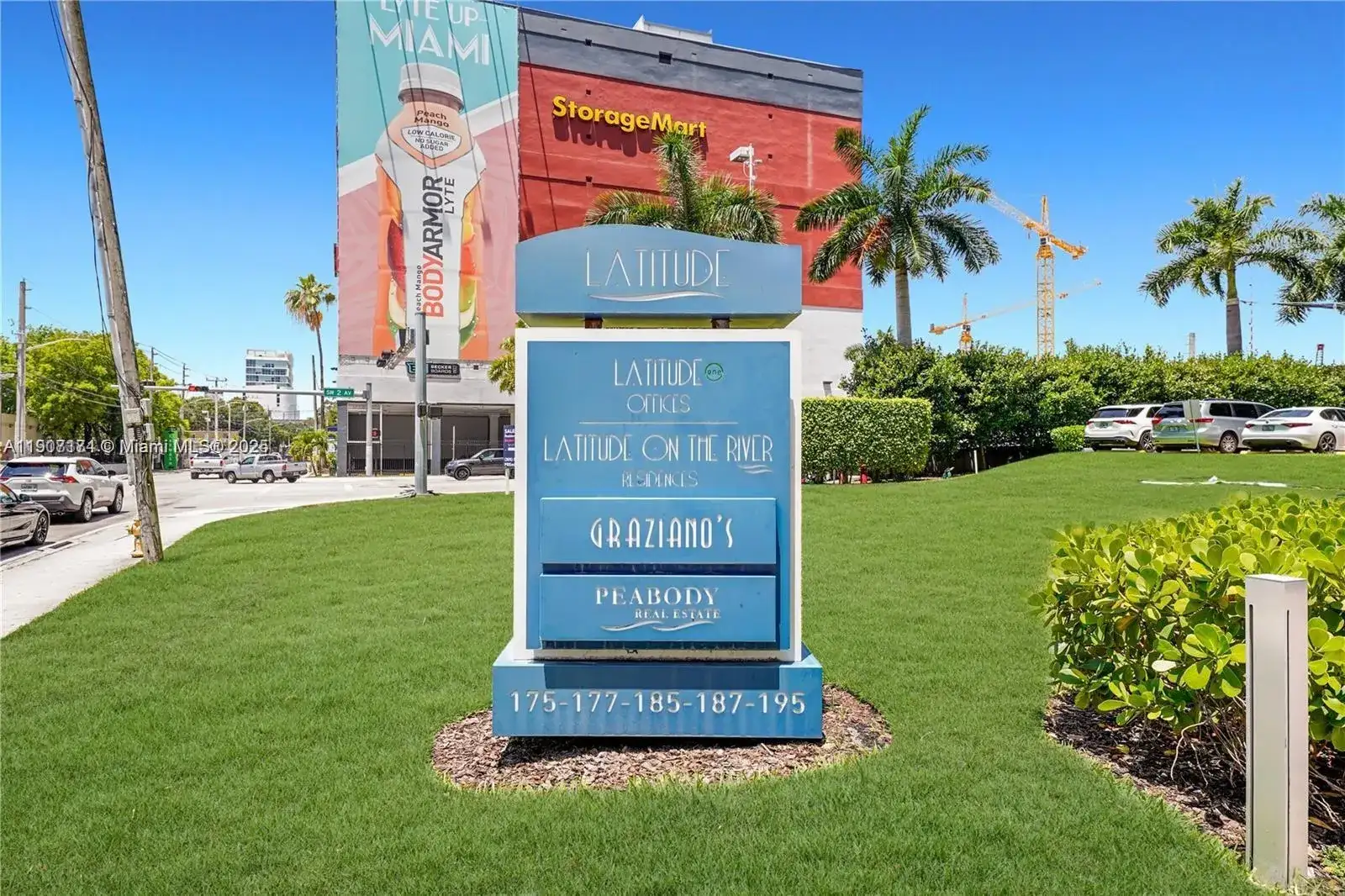 185 SW 7th St # 3100, Miami FL 33130 photo 2