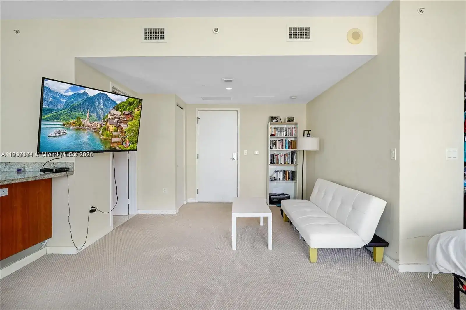 185 SW 7th St # 3100, Miami FL 33130 photo 4