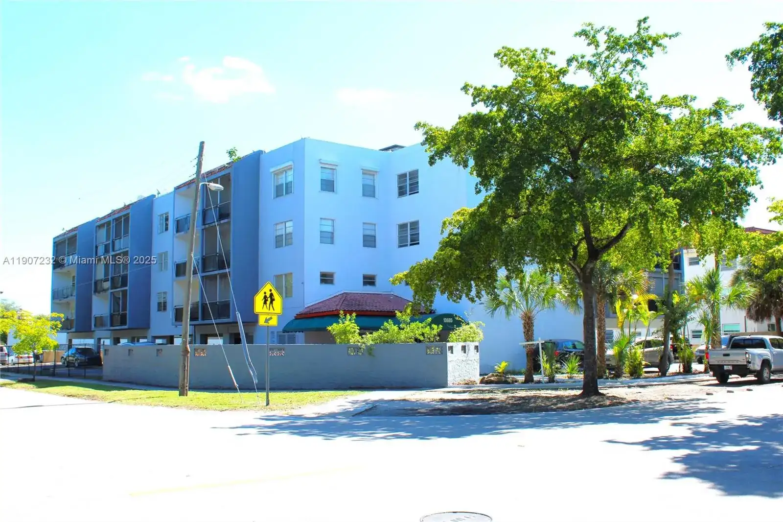 13685 NE 10th Ave # 309, North Miami FL 33161 photo 4