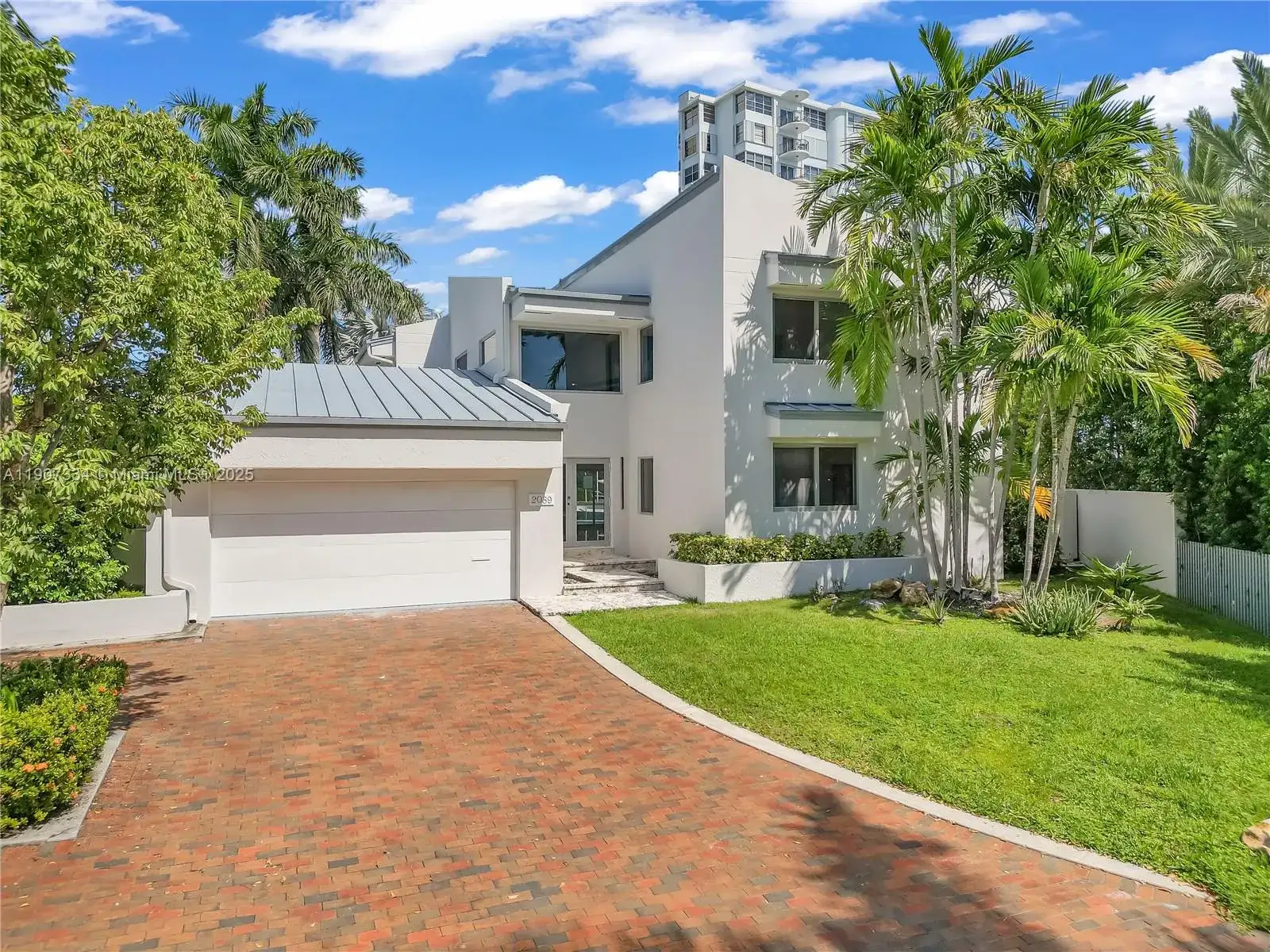 2089 NE 121st Rd, North Miami FL 33181 photo 2