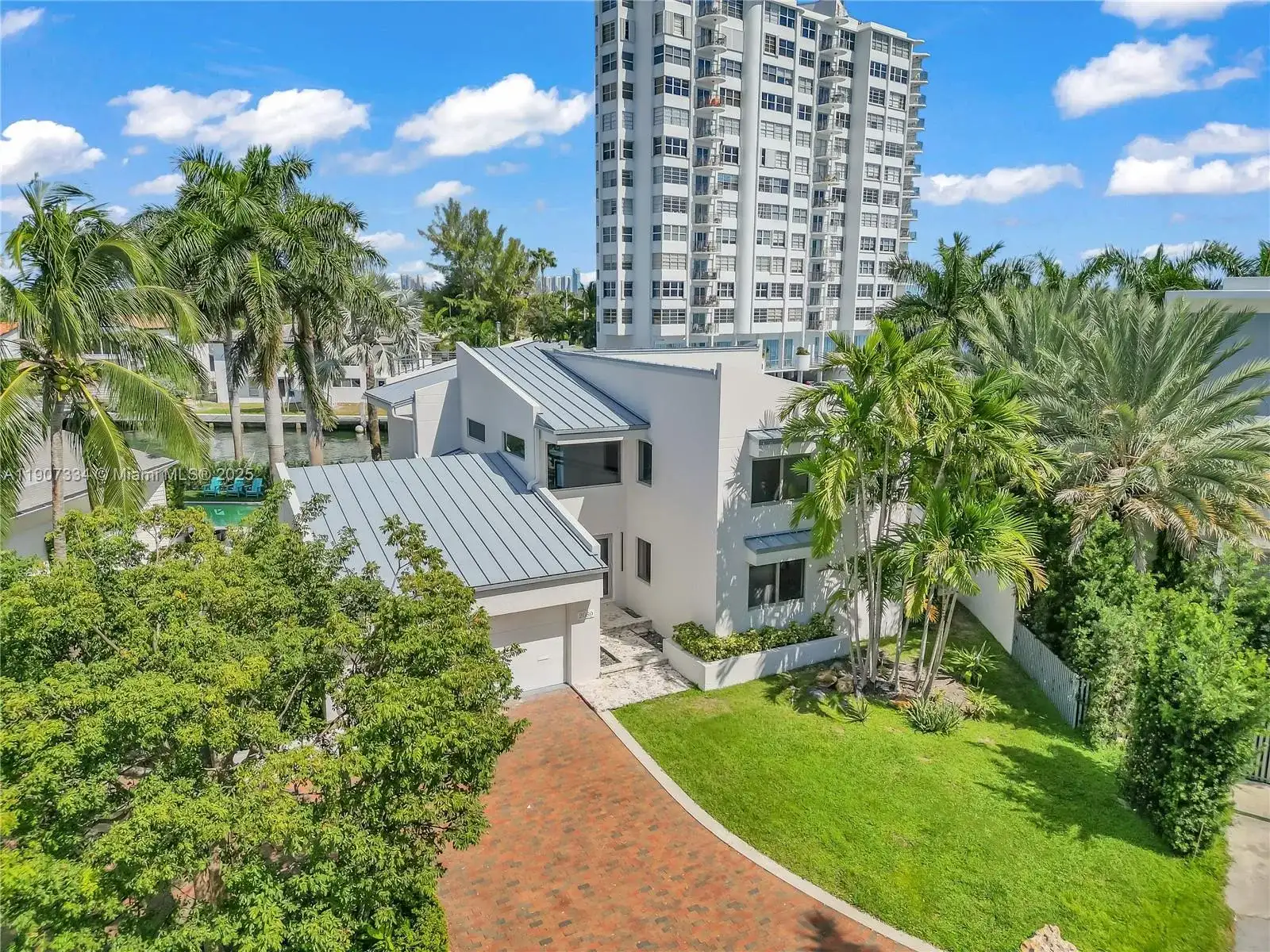2089 NE 121st Rd, North Miami FL 33181 photo 3
