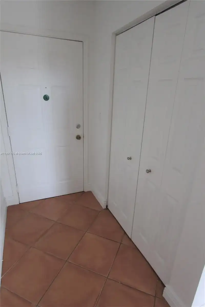 2321 NW 33rd St # 213, Oakland Park FL 33309 photo 3