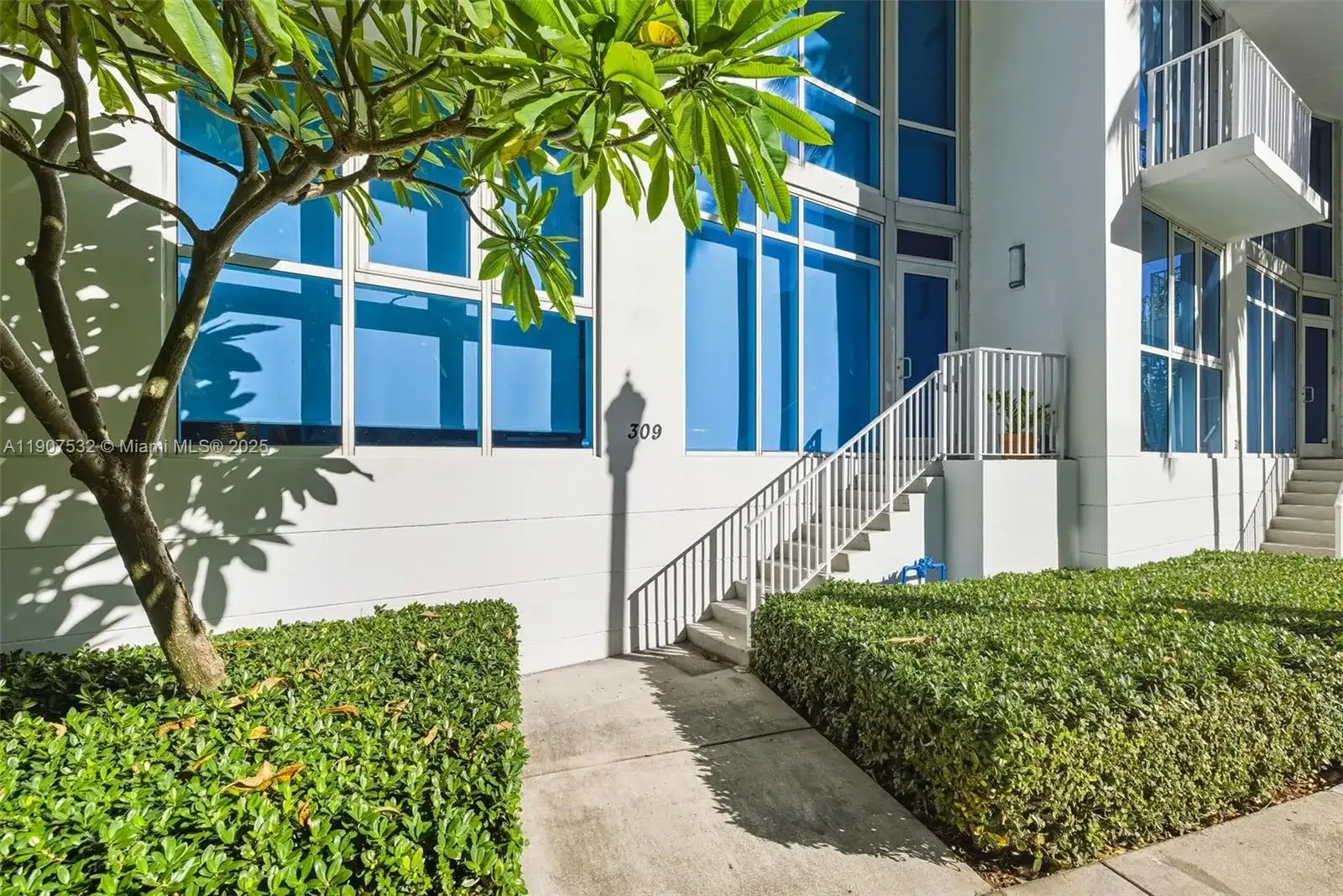 2020 N Bayshore, Miami FL 33137 photo 2
