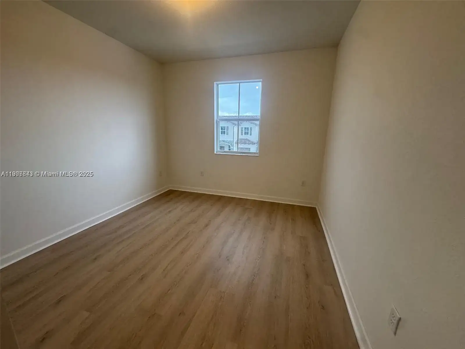 2771 SE 25th Ave, Homestead FL 33035 photo 3