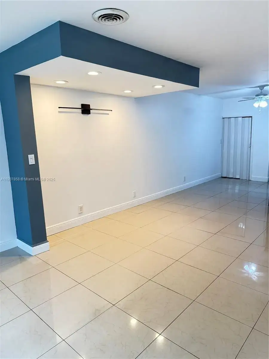 5215 SW 40th Ave # 48, Dania Beach FL 33314 photo 3