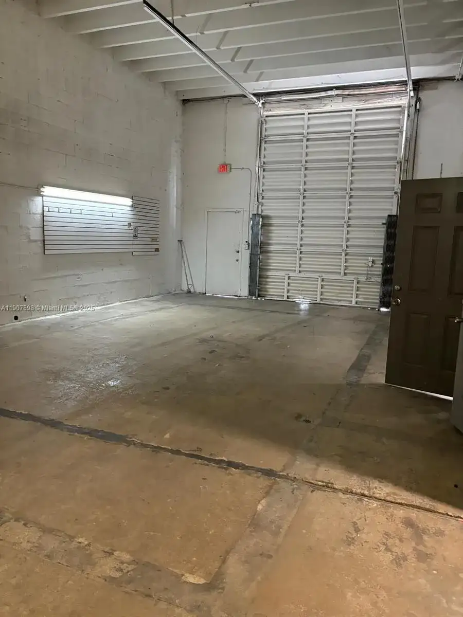 6907 NW 43rd St # 6907, Miami FL 33166 photo 3