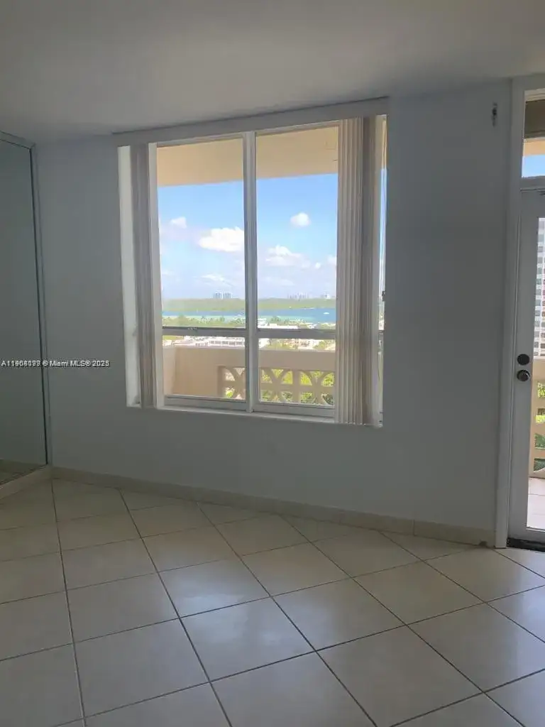 10185 Collins Ave # 1402, Bal Harbour FL 33154 photo 4