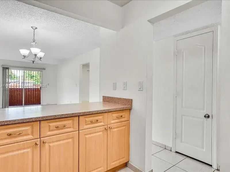 8990 SW 24th St # 33, Miami FL 33165 photo 4
