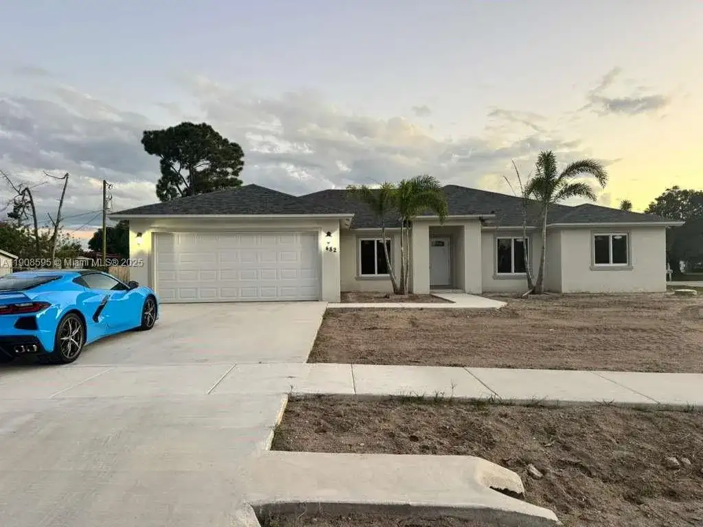 482 NW Marion Ave, Port St. Lucie FL 34983 photo 5