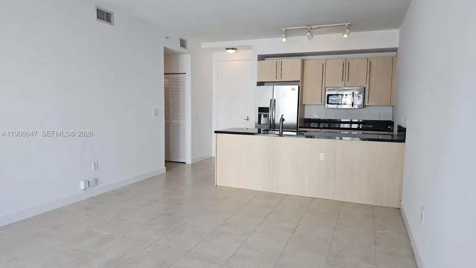 1111 SW 1st Ave, Miami FL 33130 photo 4