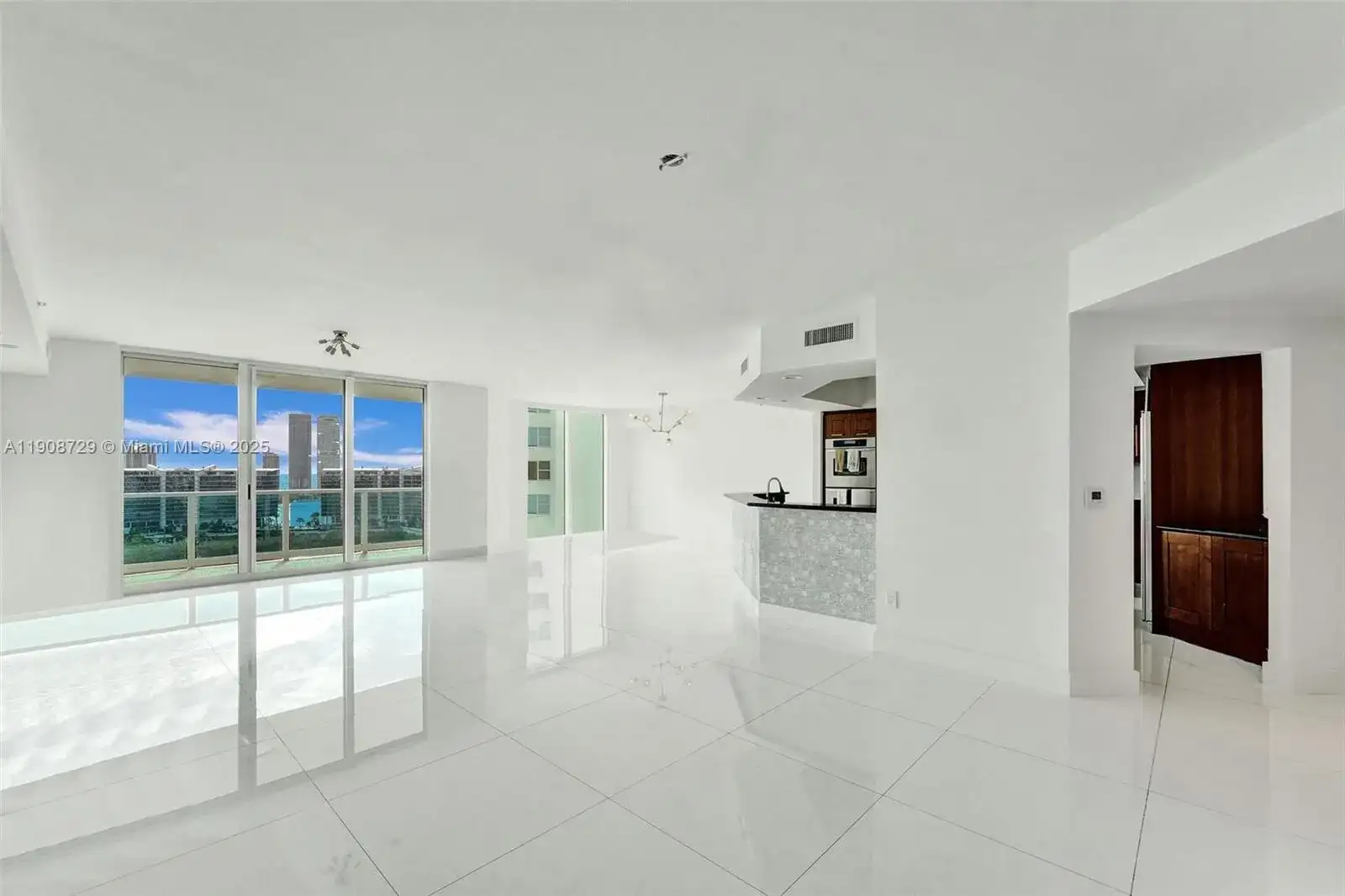 3301 NE 183rd St # 2007, Aventura FL 33160 photo 3