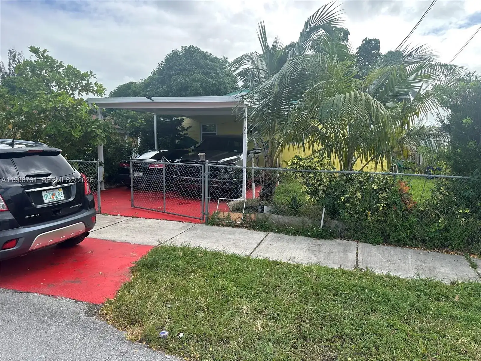 15151 Railroad Dr, Miami Gardens FL 33054 photo 2