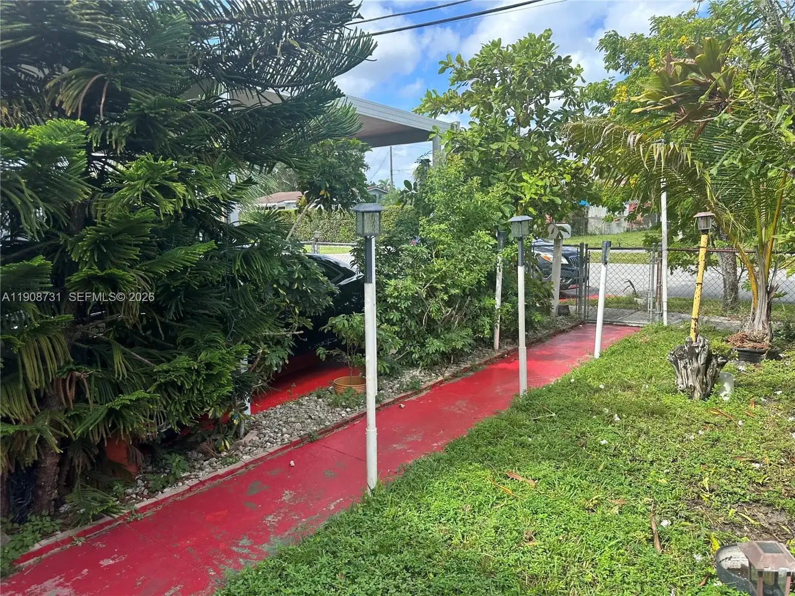 15151 Railroad Dr, Miami Gardens FL 33054 photo 3