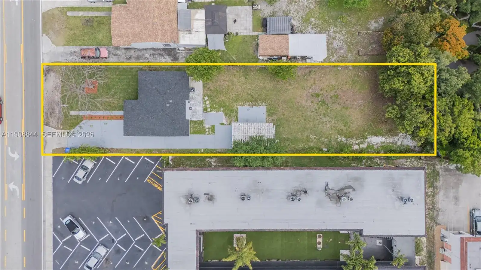 2462 Johnson St, Hollywood FL 33020 photo 3