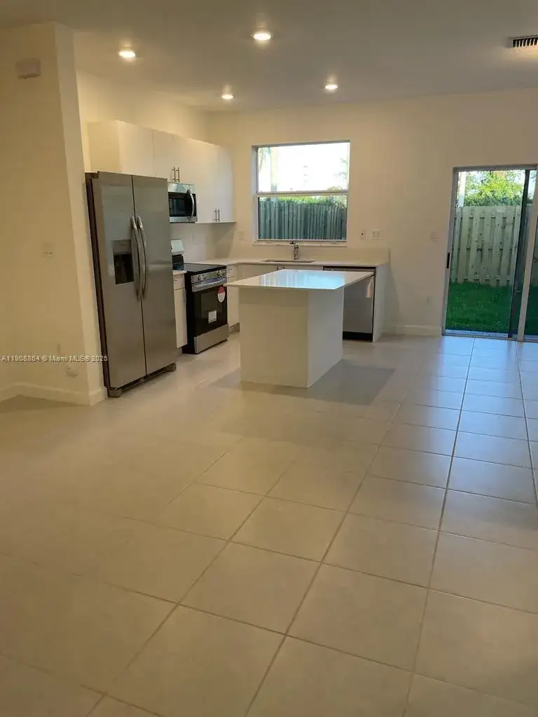 29147 SW 162nd Ct, Miami FL 33033 photo 2