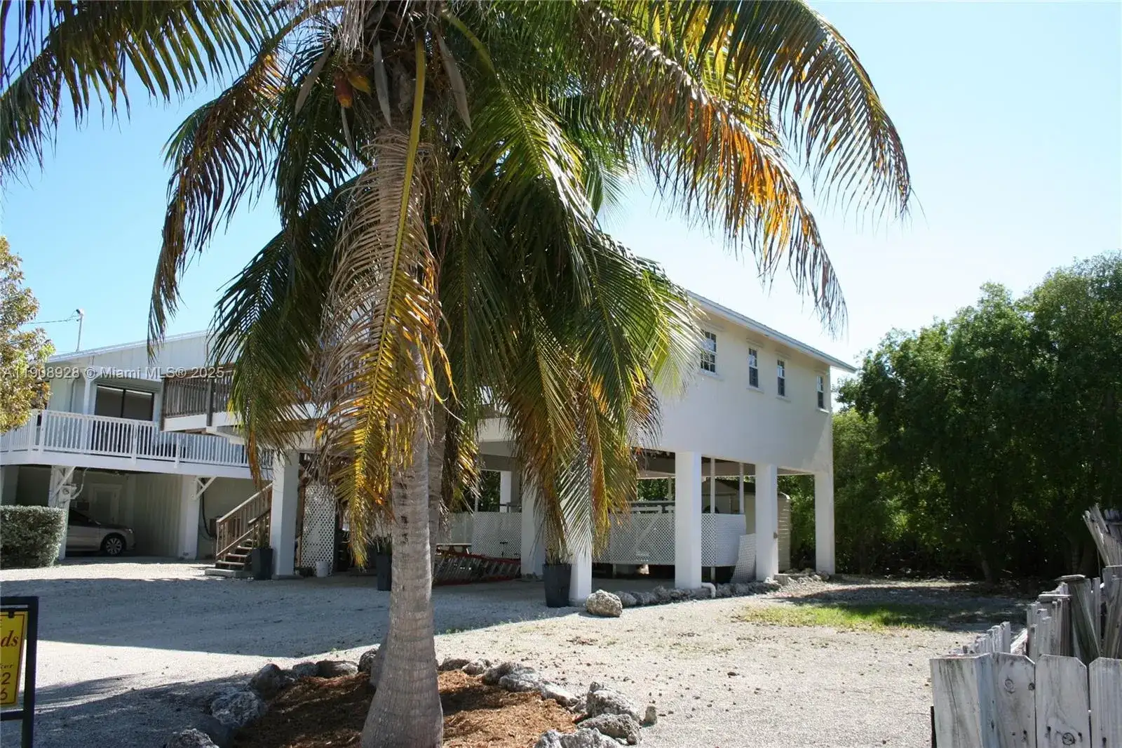 150 Peace Ave, Key Largo FL 33037 photo 2