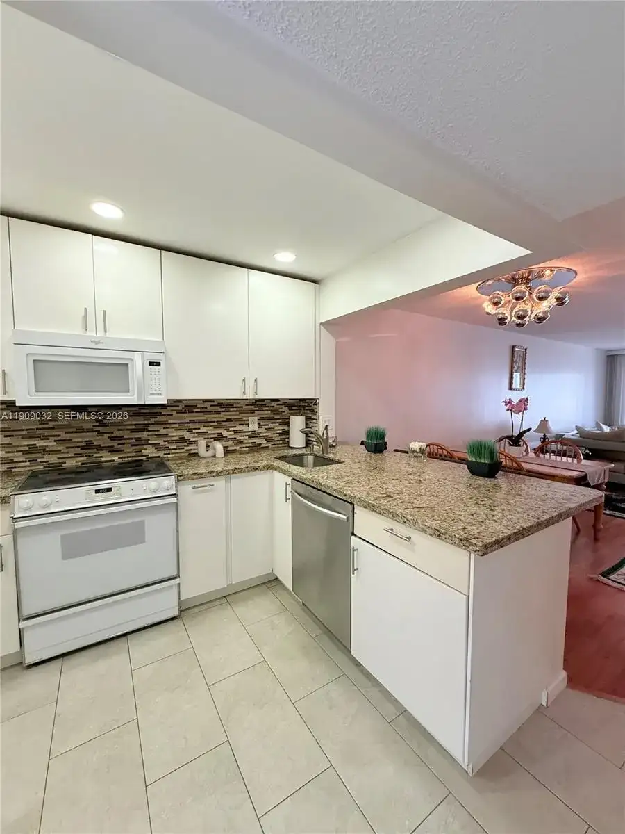 2081 S Ocean Dr # 308, Hallandale Beach FL 33009 photo 5