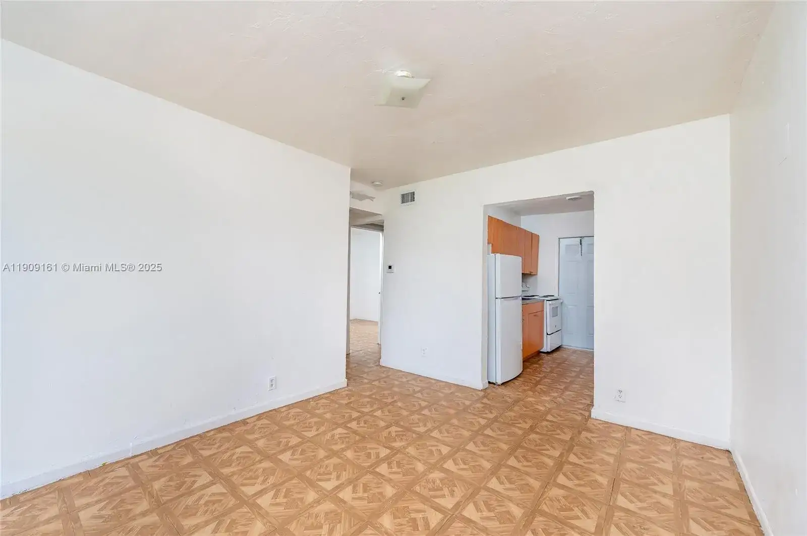 10015 SW 170th Ter, Miami FL 33157 photo 4