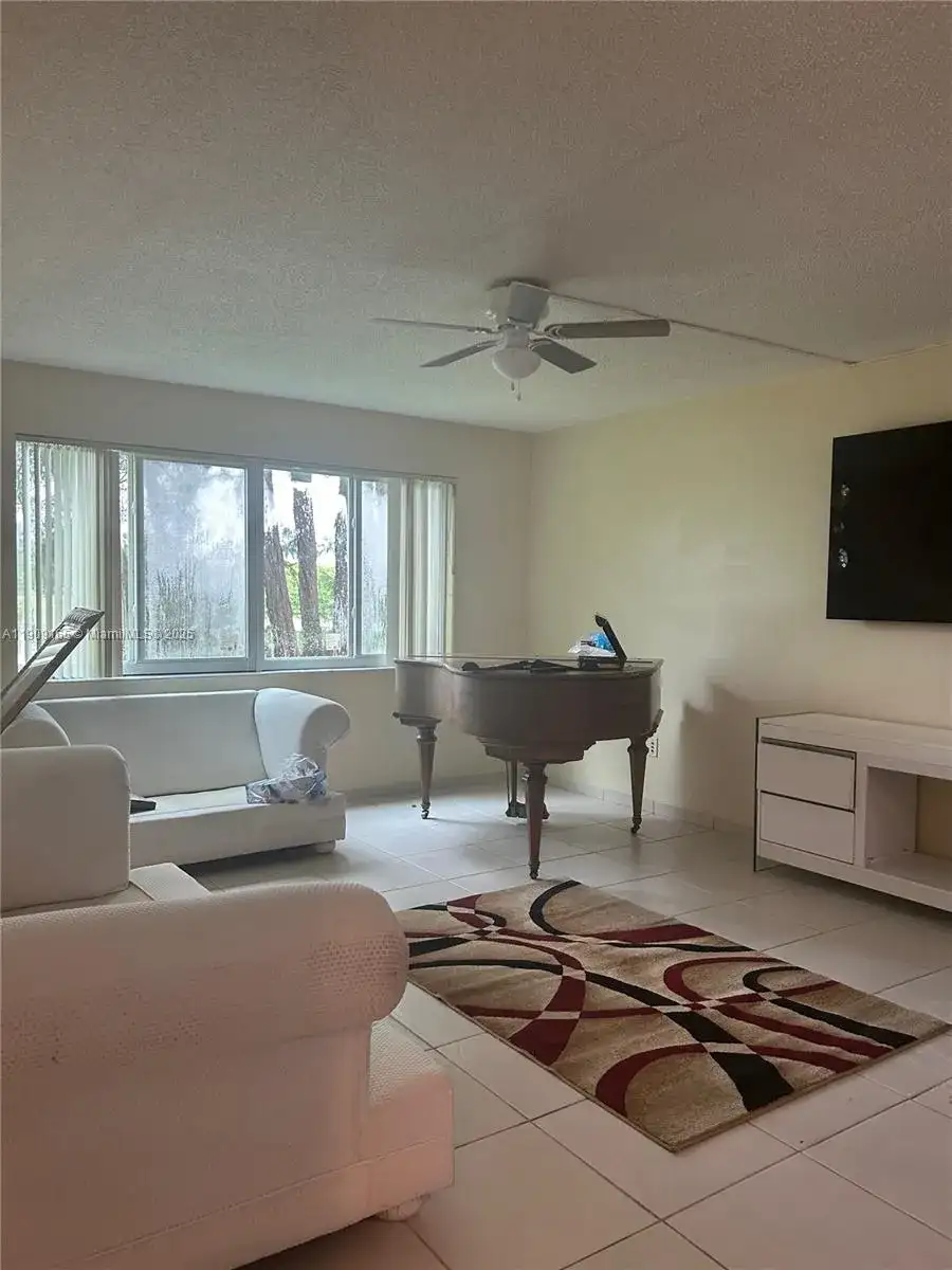 14850 Naranja Lakes Blvd, Homestead FL 33032 photo 3