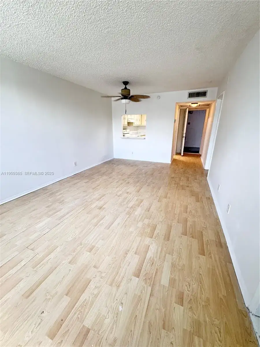 9441 Evergreen Pl # 206, Davie FL 33324 photo 2