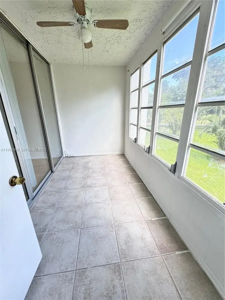 9441 Evergreen Pl # 206, Davie FL 33324 photo 5