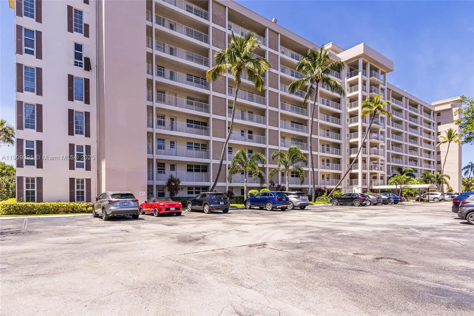 2671 S Course Dr # 506, Pompano Beach FL 33069 photo 3