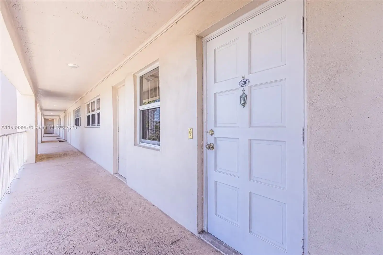 2671 S Course Dr # 506, Pompano Beach FL 33069 photo 4