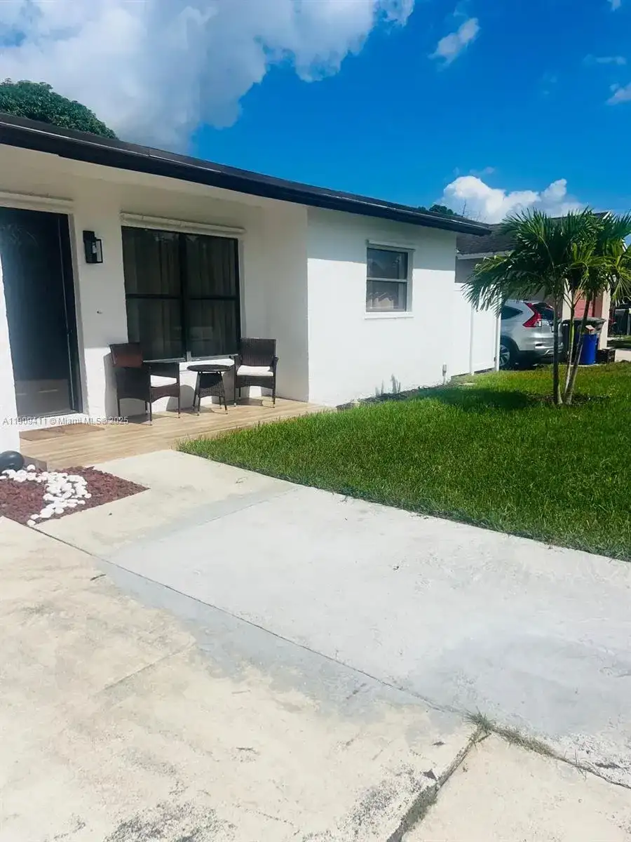 9703 SW 2nd St, Boca Raton FL 33428 photo 4