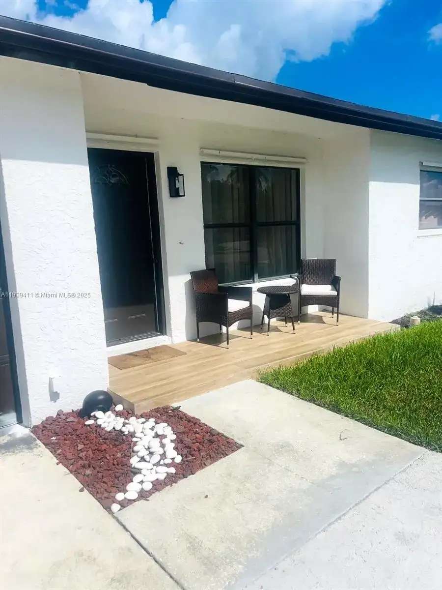 9703 SW 2nd St, Boca Raton FL 33428 photo 5
