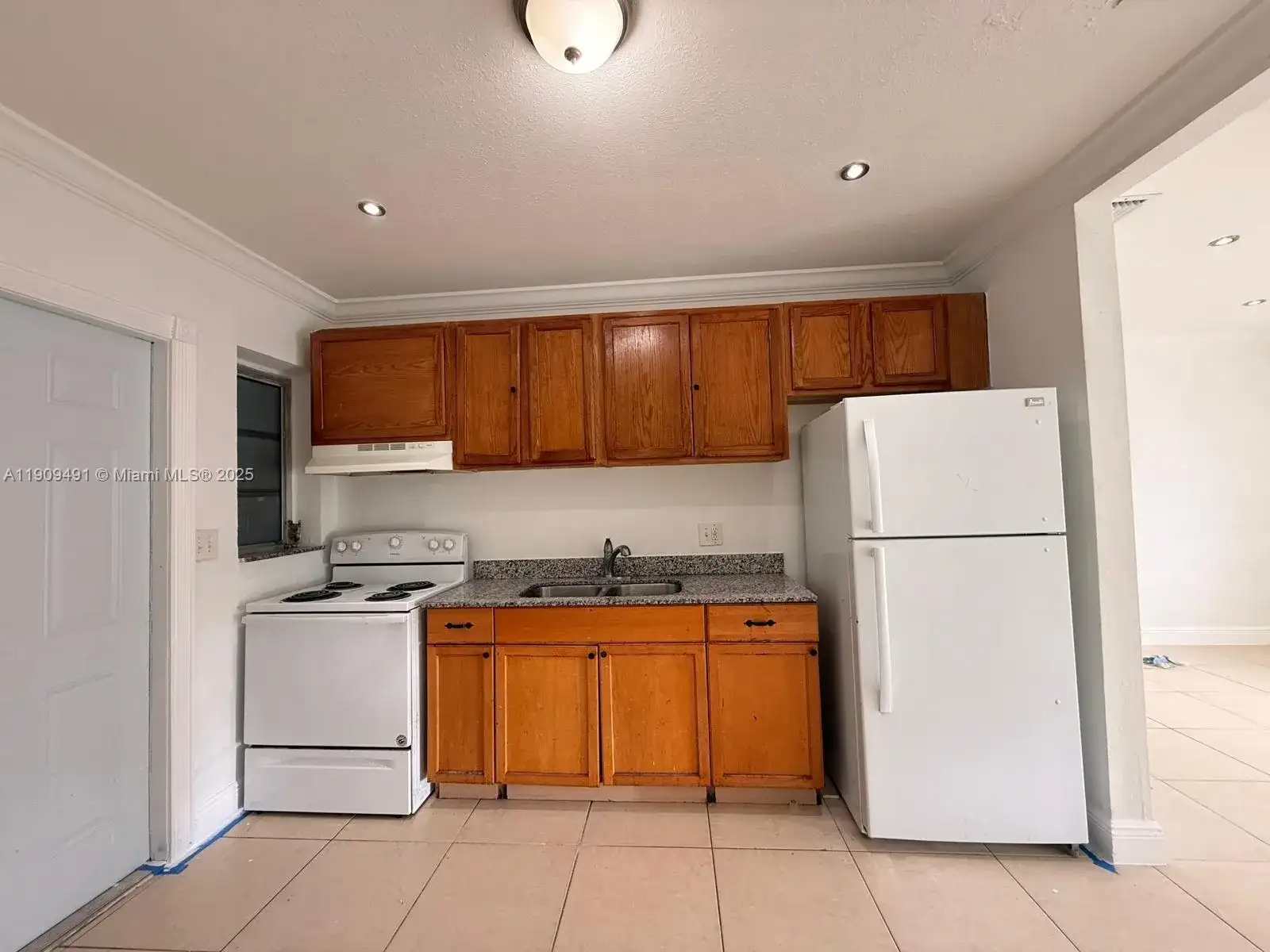 9 Miami Gardens Rd # 0, West Park FL 33023 photo 5