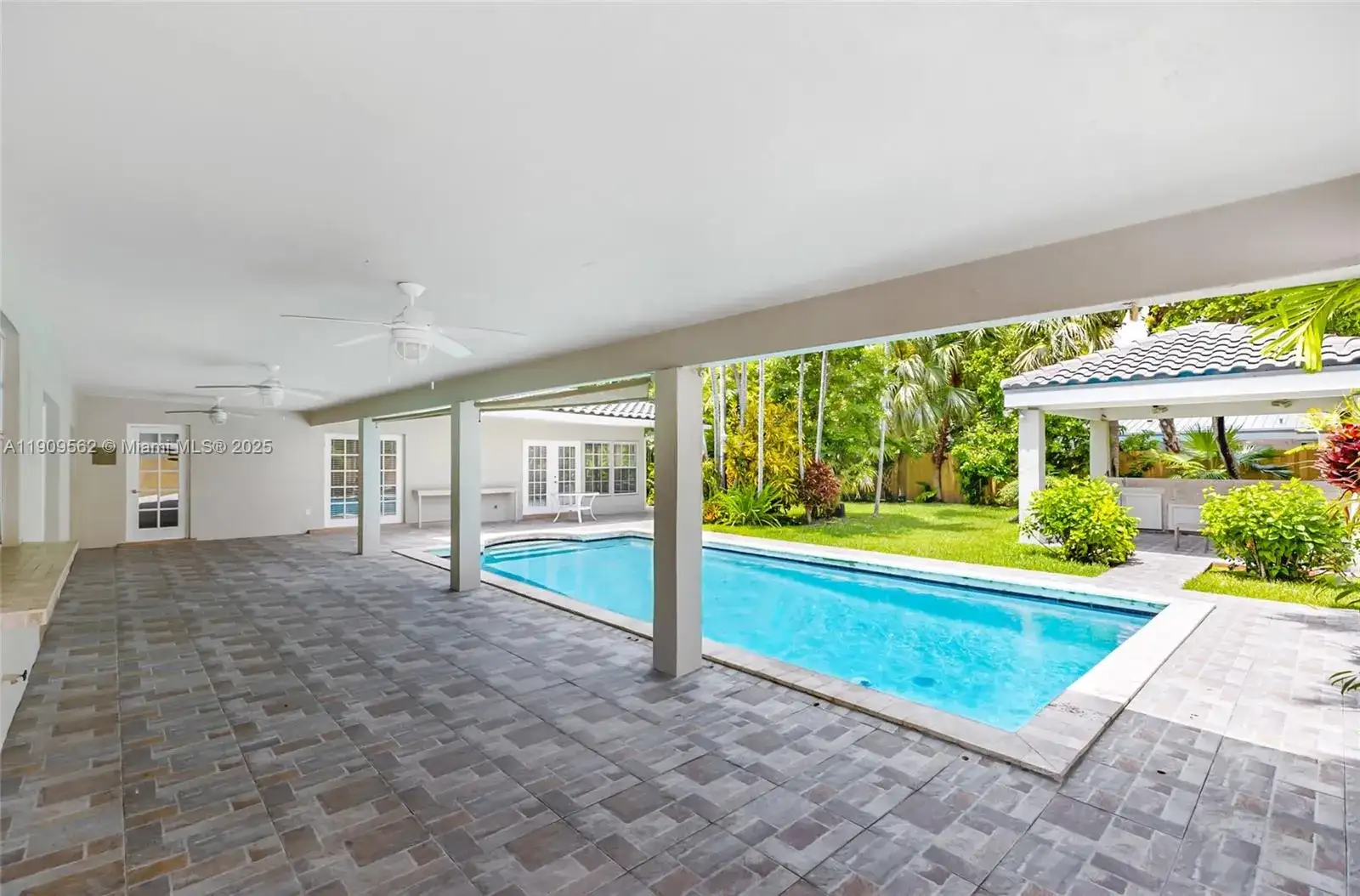 13820 SW 82nd Ave, Palmetto Bay FL 33158 photo 3