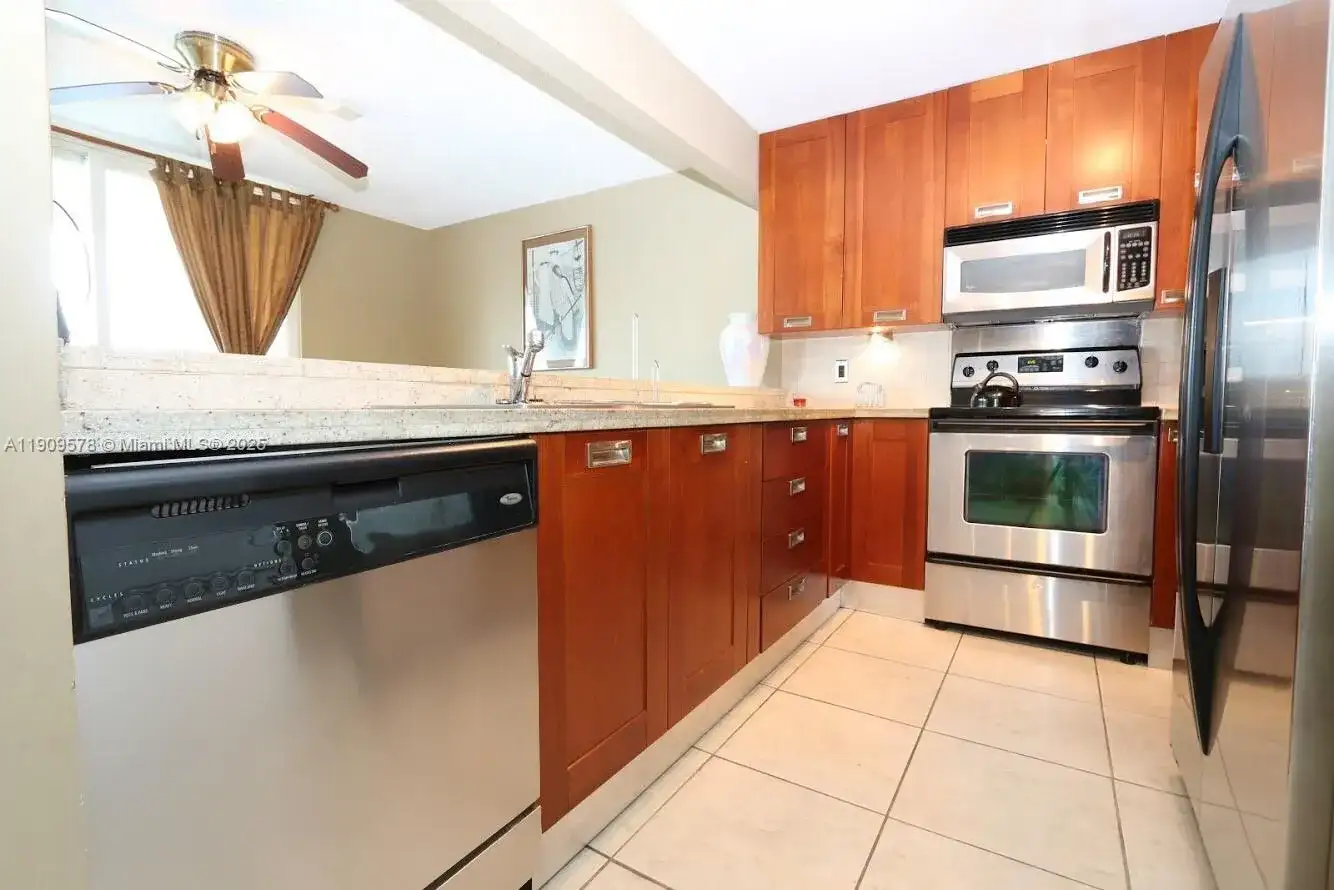17800 N Bay Rd # 404, Sunny Isles Beach FL 33160 photo 3