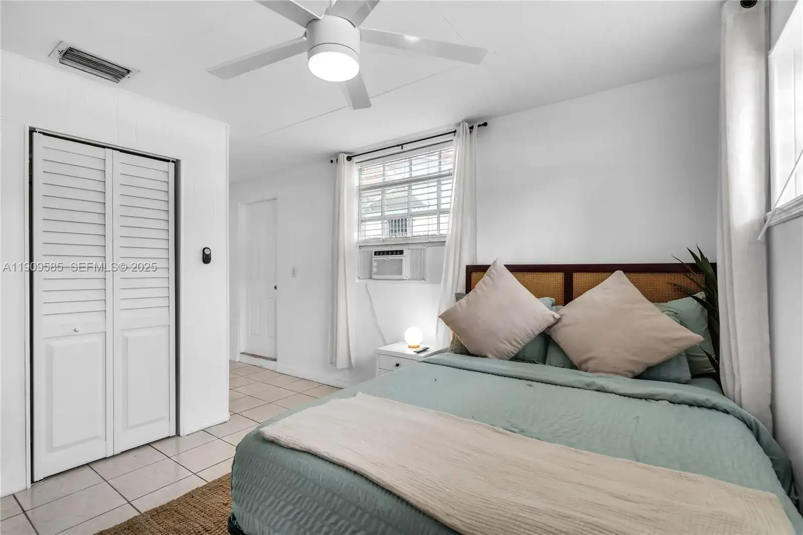 2972 NW 15th St # 2, Miami FL 33125 photo 4