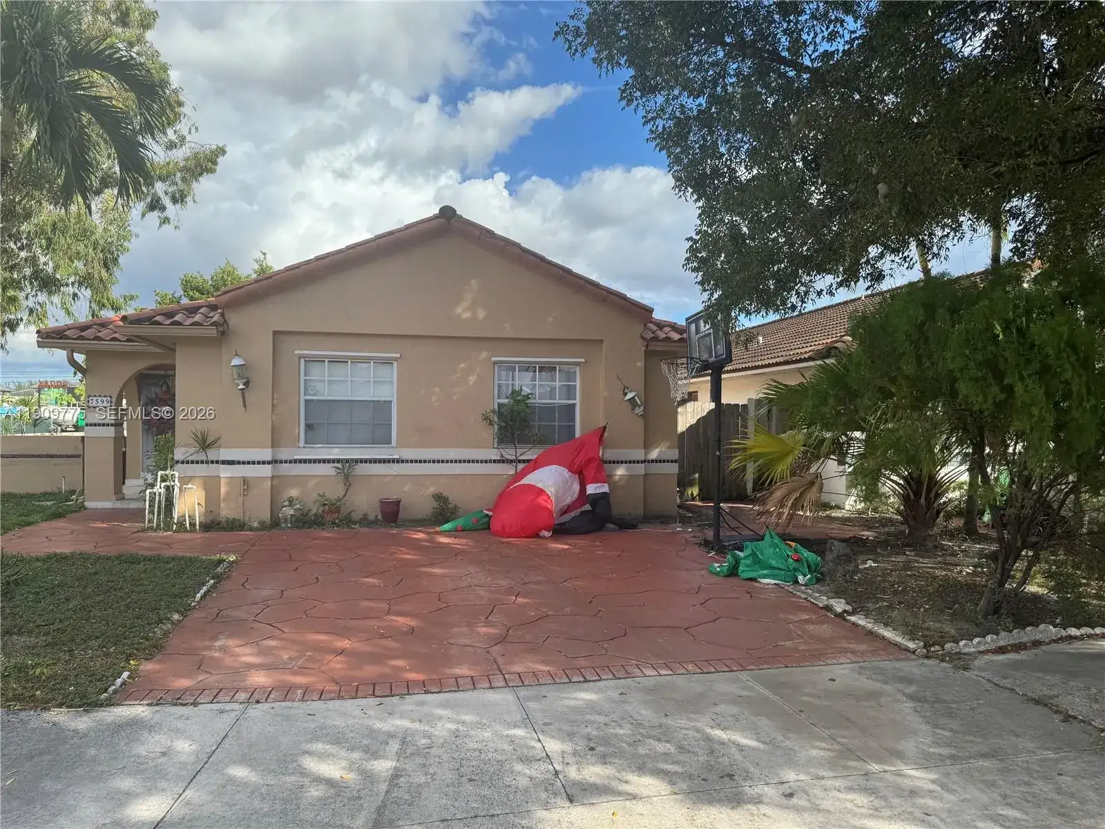 7599 W 4th Ct, Hialeah FL 33014 photo 5