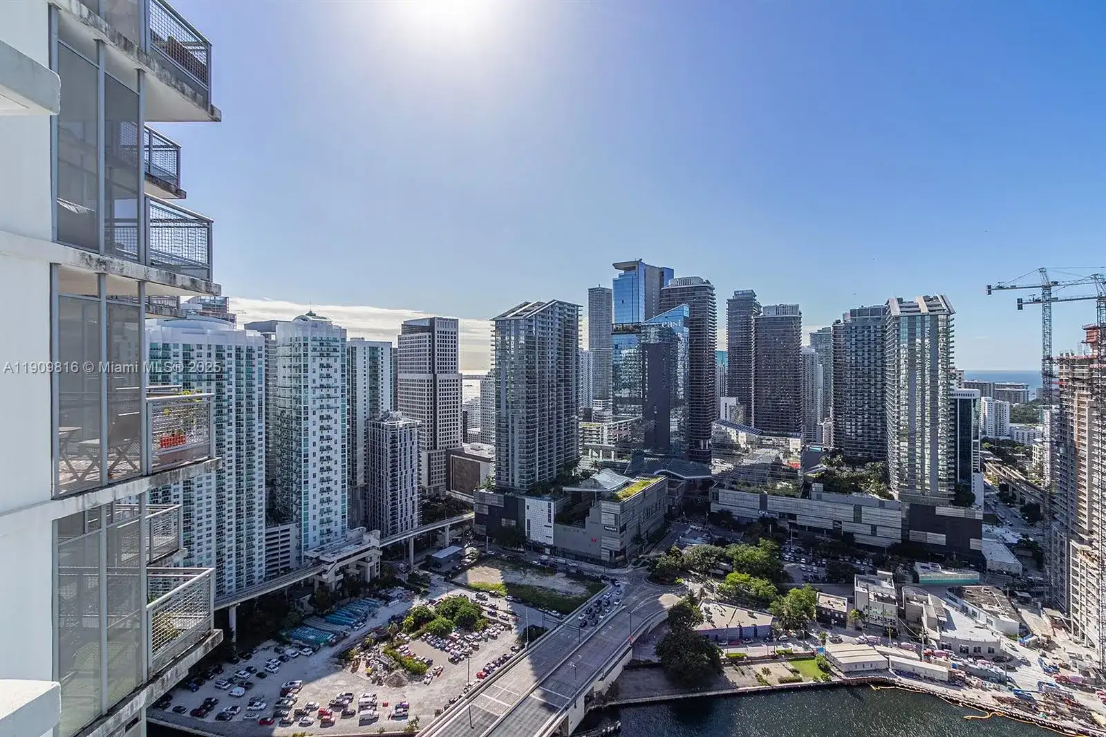 350 S Miami Ave # 3914, Miami FL 33130 photo 2