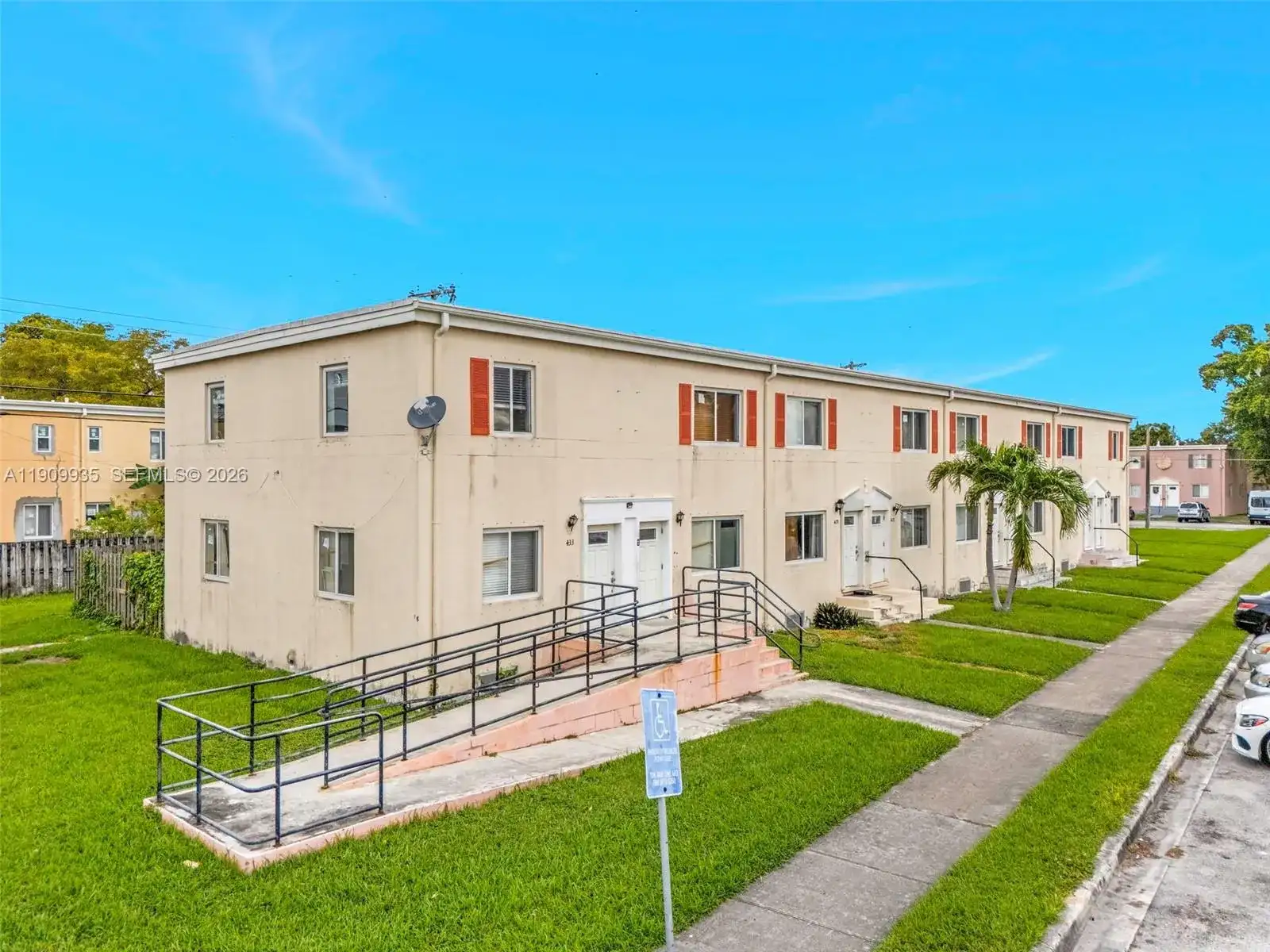 427 NW 84th Ter # 427, Miami FL 33150 photo 4
