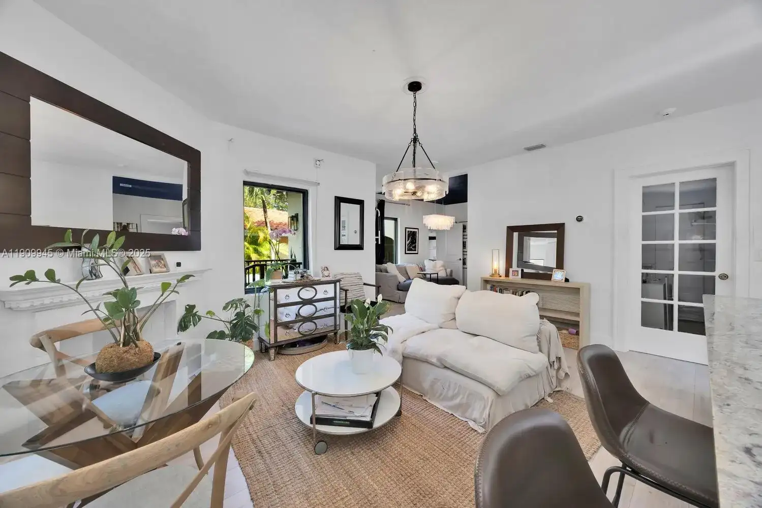 1009 Genoa St, Coral Gables FL 33134 photo 5