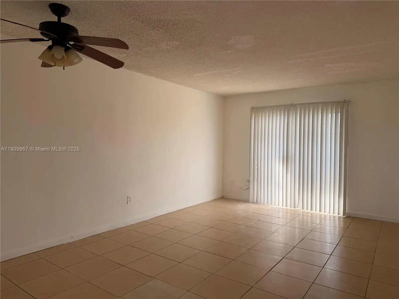 13725 NE 6th Ave # 302, North Miami FL 33161 photo 3
