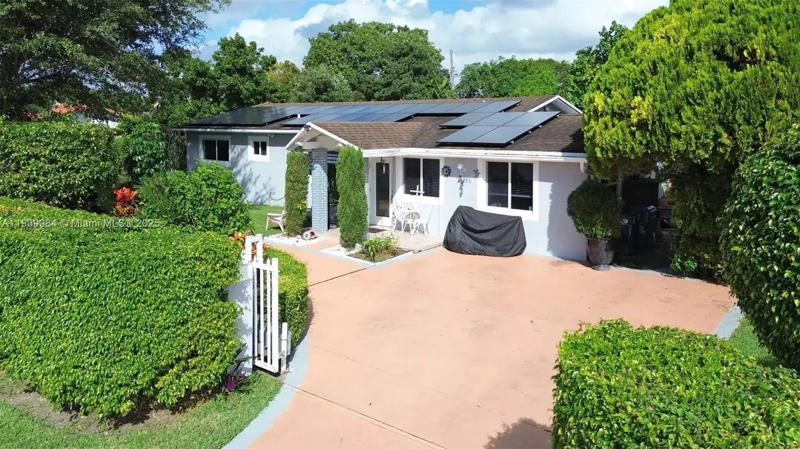 10965 SW 116th St, Miami FL 33176 photo 3