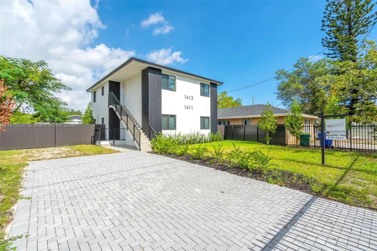 1411 NW 40th St, Miami FL 33142 photo 2