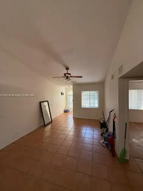 3171 Holiday Springs Blvd # 5, Margate FL 33063 photo 4