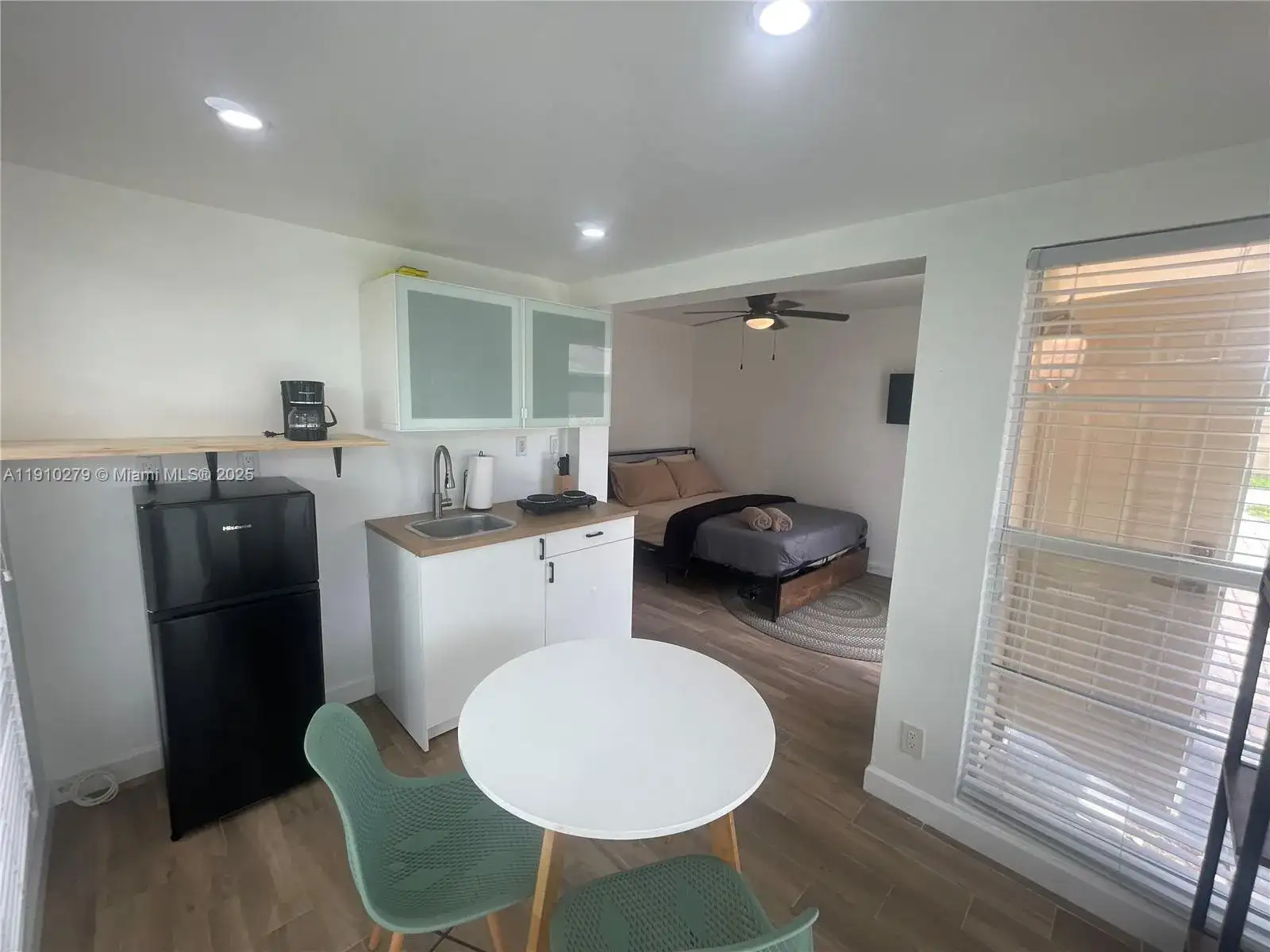 1505 NE 15th Ave # 4, Fort Lauderdale FL 33304 photo 2
