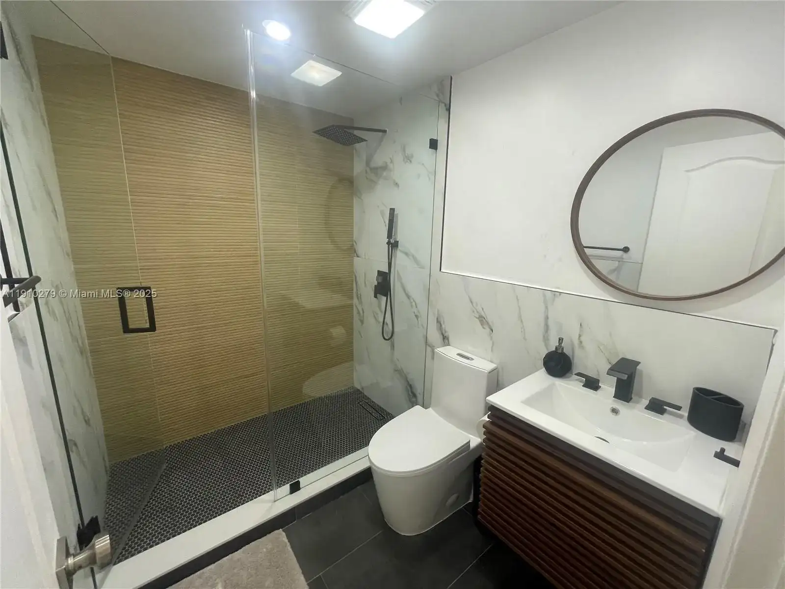 1505 NE 15th Ave # 4, Fort Lauderdale FL 33304 photo 4