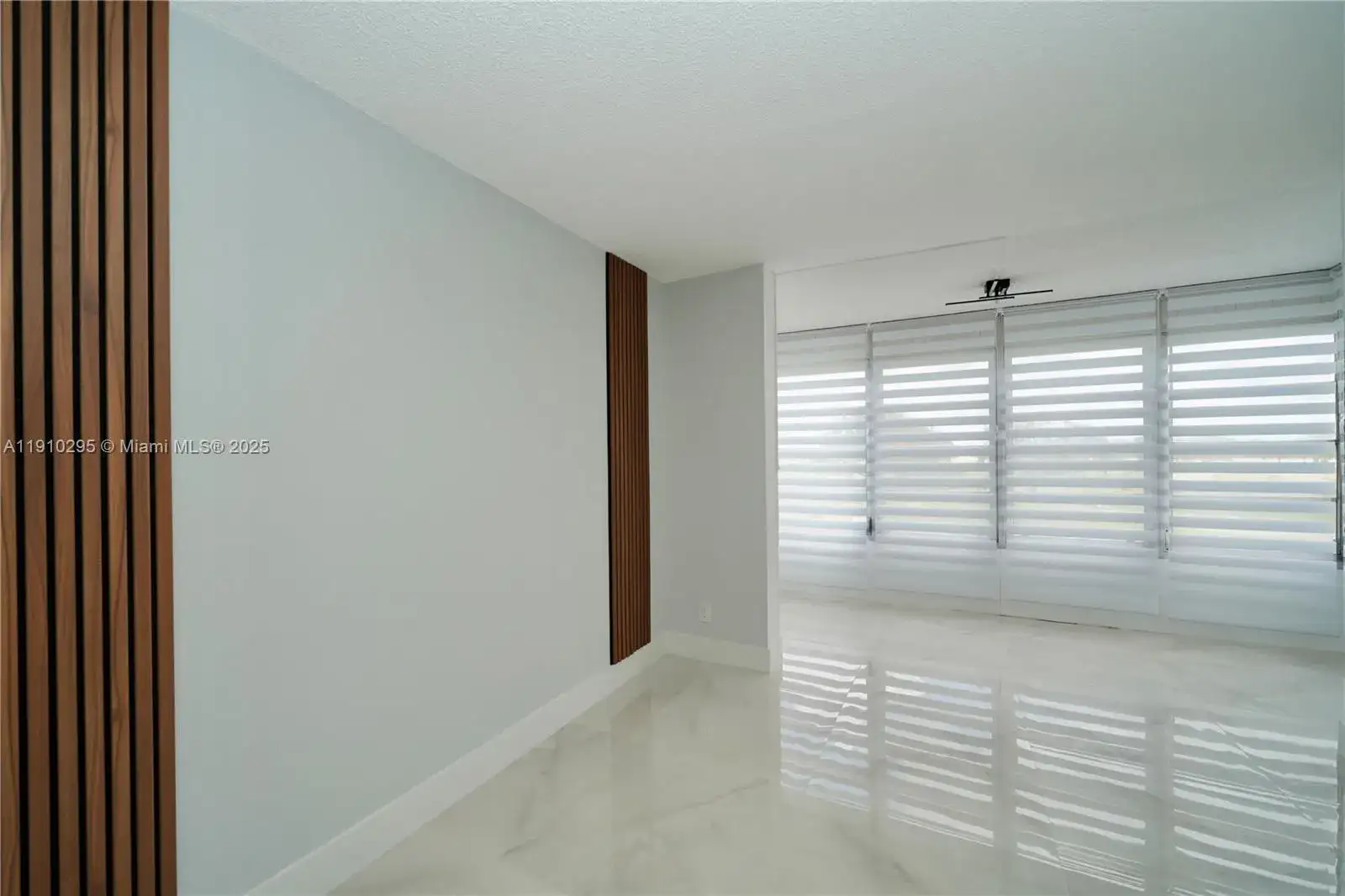2551 Aragon Blvd # 310, Sunrise FL 33322 photo 2